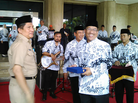 Pencarian PGRI Limapuluhkota - Persatuan Guru Republik Indonesia Cabang Limapuluhkota